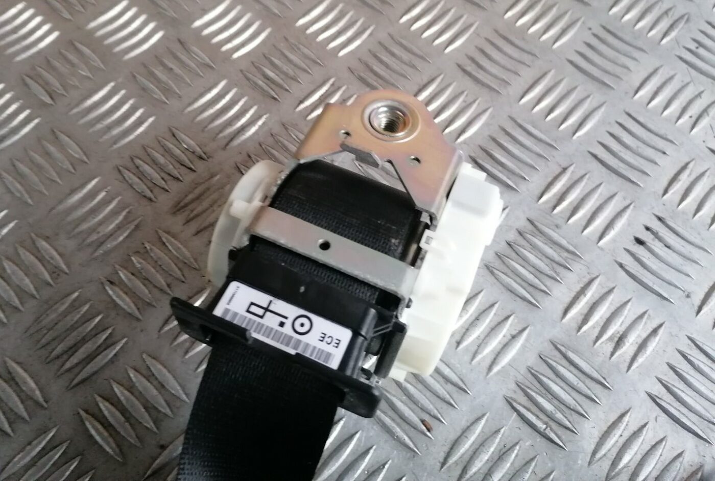 Priekšējā kreisā drošības josta priekš BMW 1 E87 2007 GRAPHITE 2 Priekšējā kreisā drošības josta priekš BMW 1 E87 2007 GRAPHITE