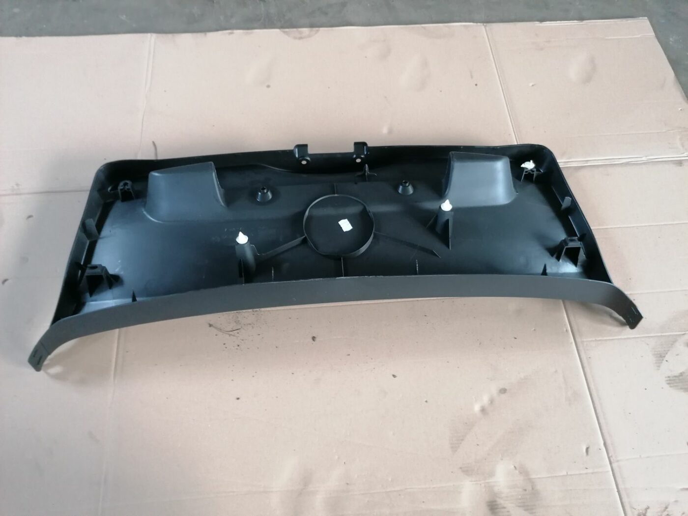 Bagāžnieka vāka liela apdare priekš BMW 1 E87 2007 GRAPHITE 3 Bagāžnieka vāka liela apdare priekš BMW 1 E87 2007 GRAPHITE