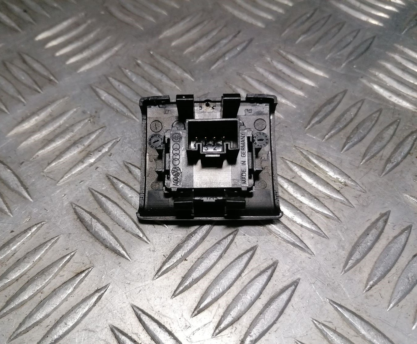 Gaismas sensors priekš SKODA OCTAVIA 2012 3 Gaismas sensors priekš SKODA OCTAVIA 2012