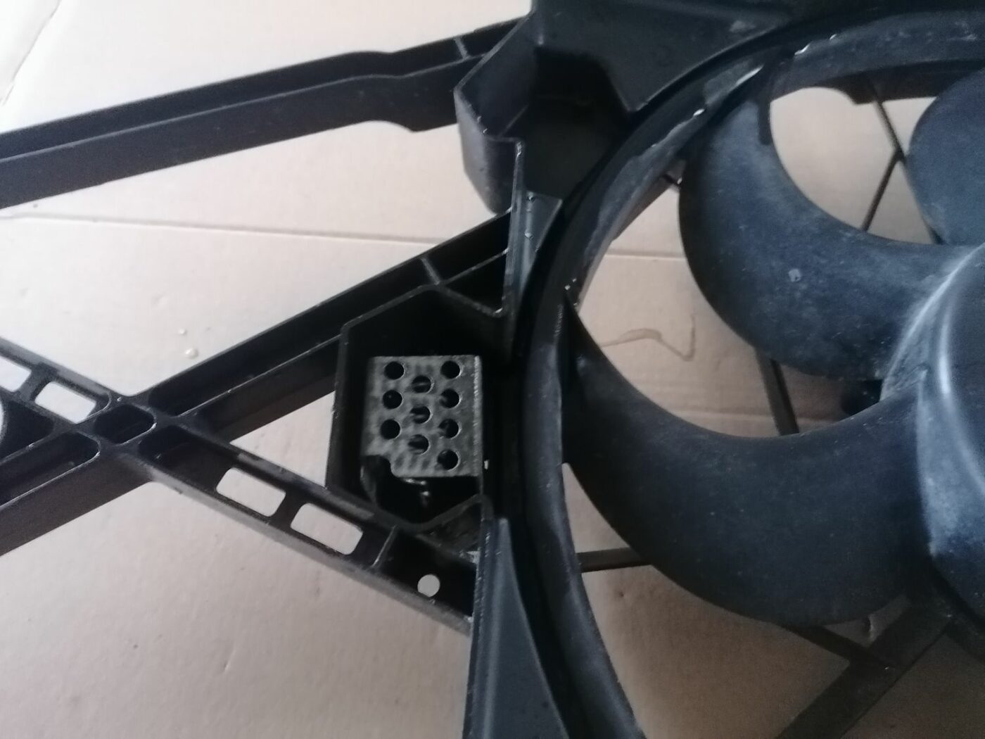 Dzesēšanas radiatora ventilators priekš OPEL ZAFIRA 2002 3 Dzesēšanas radiatora ventilators priekš OPEL ZAFIRA 2002