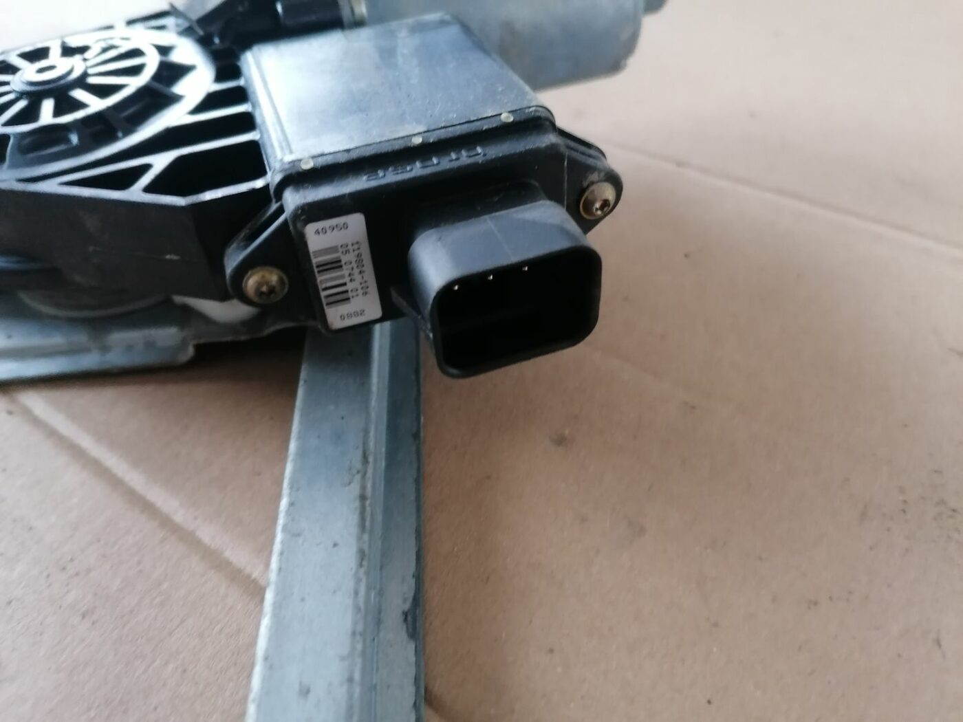 Stikla pacelšanas mehānisms aizmugurējais labais priekš OPEL ZAFIRA 2002 4 Stikla pacelšanas mehānisms aizmugurējais labais priekš OPEL ZAFIRA 2002