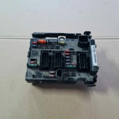 Drošinātāju bloks priekš PEUGEOT 307 2003