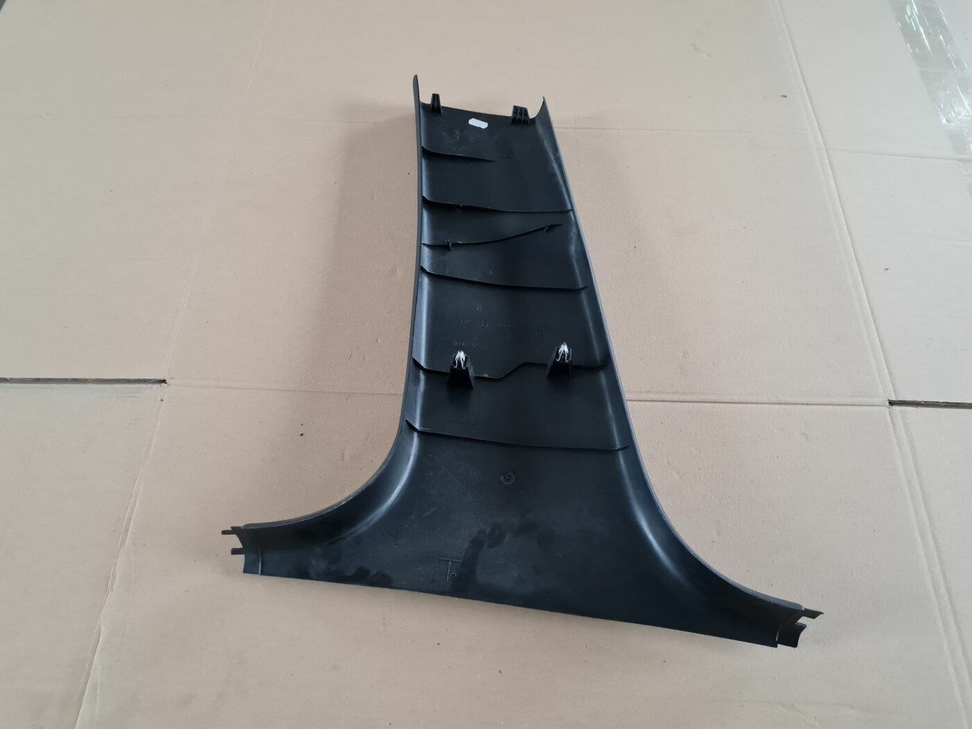 Vidējas salona statnes apdare priekš PEUGEOT 307 2003