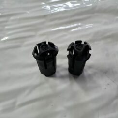 Radiatora kronšteins priekš MAZDA 3 2007