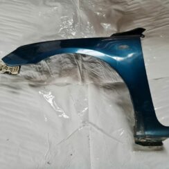 Priekšējais kreisais spārns priekš MAZDA 3 2007