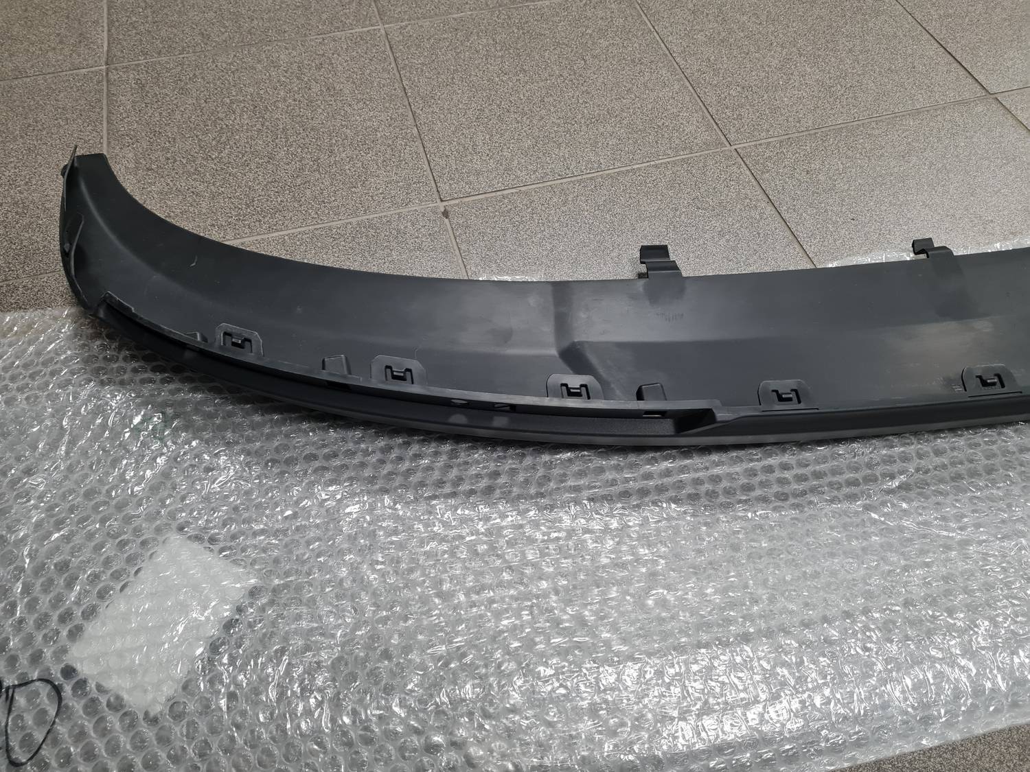 Aizmugurēja bufera spoileris (lūpa) priekš RENAULT TALISMAN 2015- 5 Aizmugurēja bufera spoileris (lūpa) priekš RENAULT TALISMAN 2015-