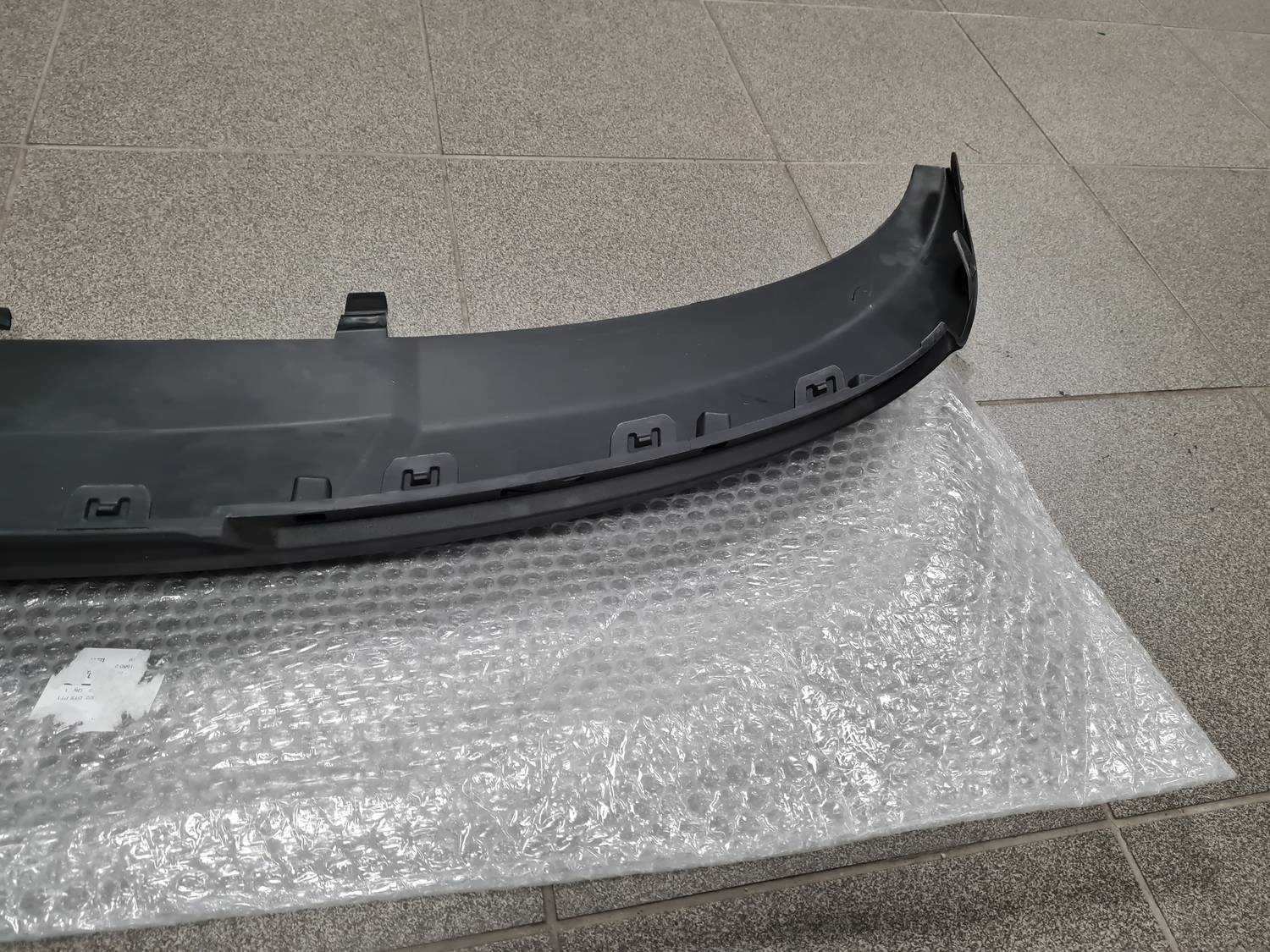 Aizmugurēja bufera spoileris (lūpa) priekš RENAULT TALISMAN 2015- 3 Aizmugurēja bufera spoileris (lūpa) priekš RENAULT TALISMAN 2015-