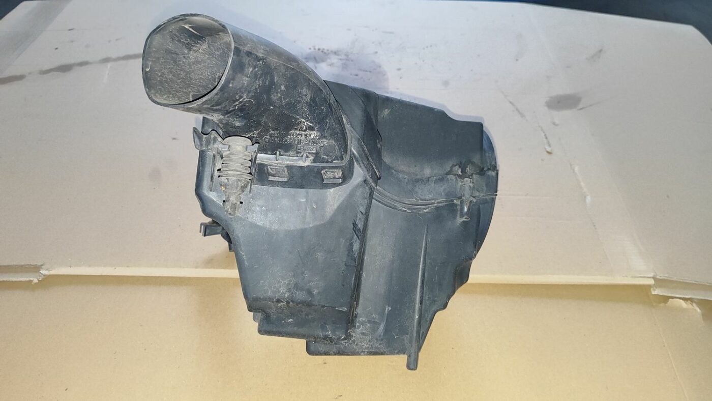 Gaisa filtra korpuss priekš FORD FOCUS 2016 UNIVERSAL 5 Gaisa filtra korpuss priekš FORD FOCUS 2016 UNIVERSAL