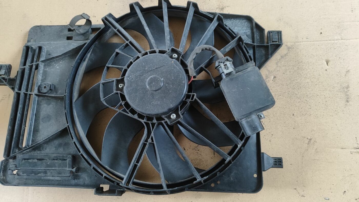Dzesēšanas radiatora ventilators priekš FORD FOCUS 2016 UNIVERSAL 6 Dzesēšanas radiatora ventilators priekš FORD FOCUS 2016 UNIVERSAL
