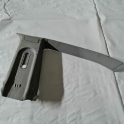 Aizmugurējas salona statnes apdare priekš OPEL VECTRA C 2006