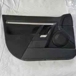 Priekšējo kreiso durvju apdare priekš OPEL VECTRA C 2006