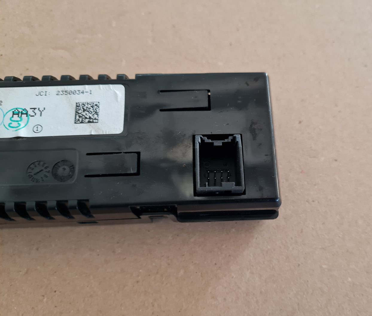 Displejs priekš OPEL ASTRA J 2013 4 Displejs priekš OPEL ASTRA J 2013