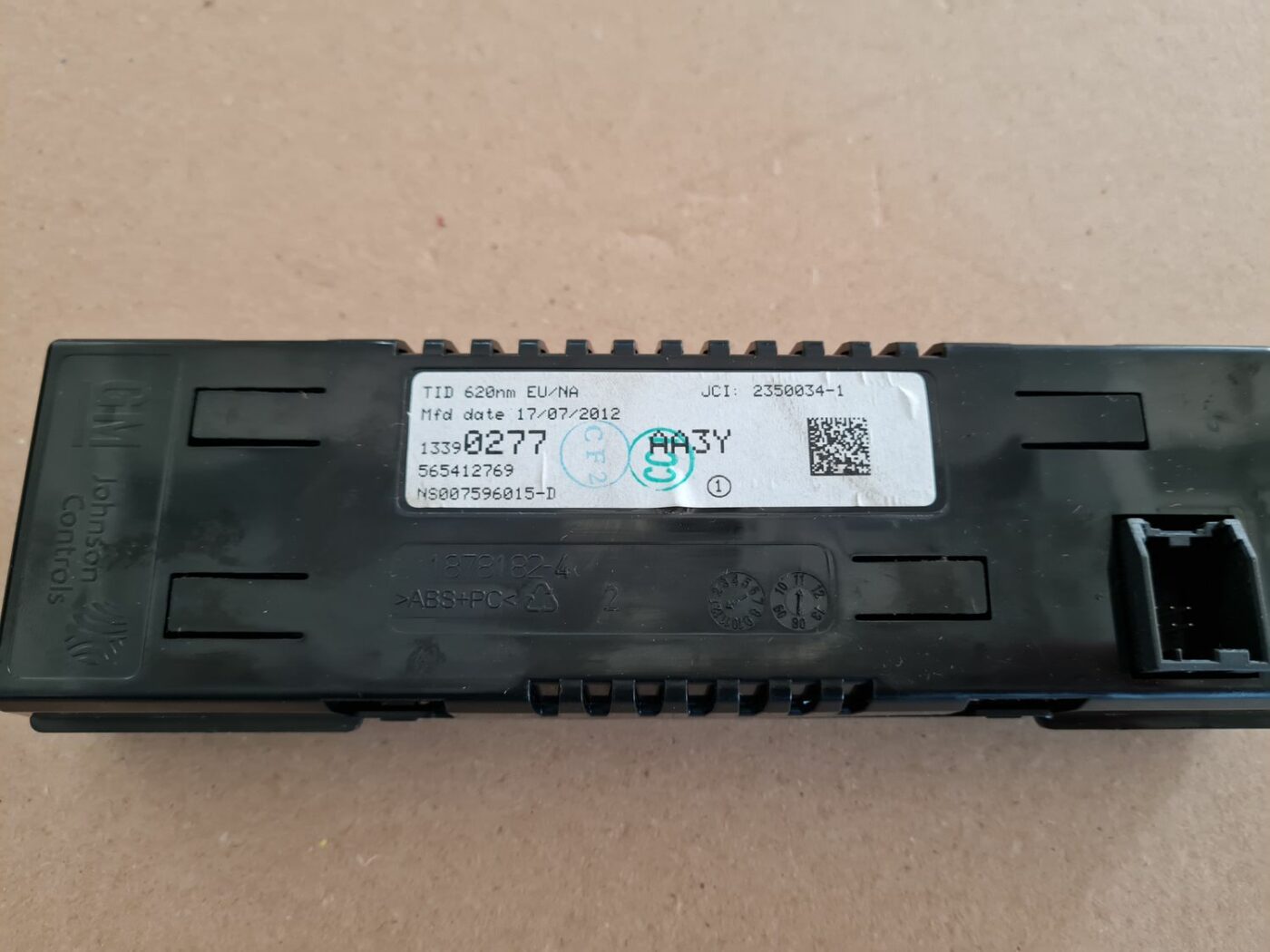 Displejs priekš OPEL ASTRA J 2013 3 Displejs priekš OPEL ASTRA J 2013