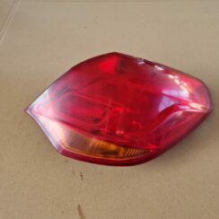 Aizmugurējais labais lukturis priekš OPEL ASTRA J 2013