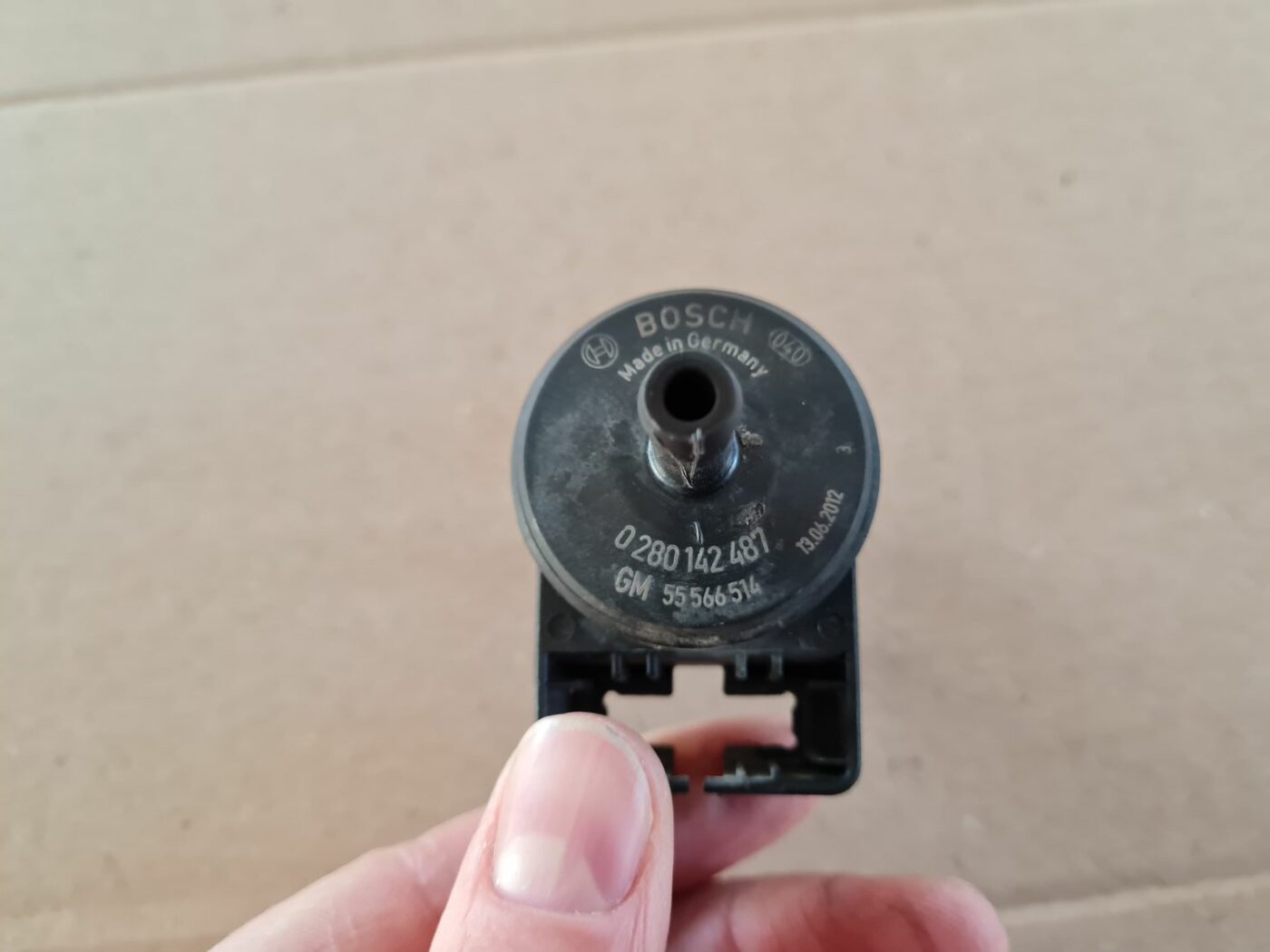 Solenoīda vakuuma vārsts priekš OPEL ASTRA J 2013 3 Solenoīda vakuuma vārsts priekš OPEL ASTRA J 2013