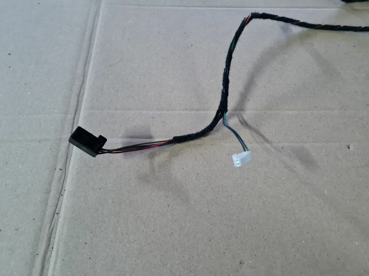 Salona sildītāja vadības elektroinstalācija priekš OPEL ASTRA J 2013 2 Salona sildītāja vadības elektroinstalācija priekš OPEL ASTRA J 2013