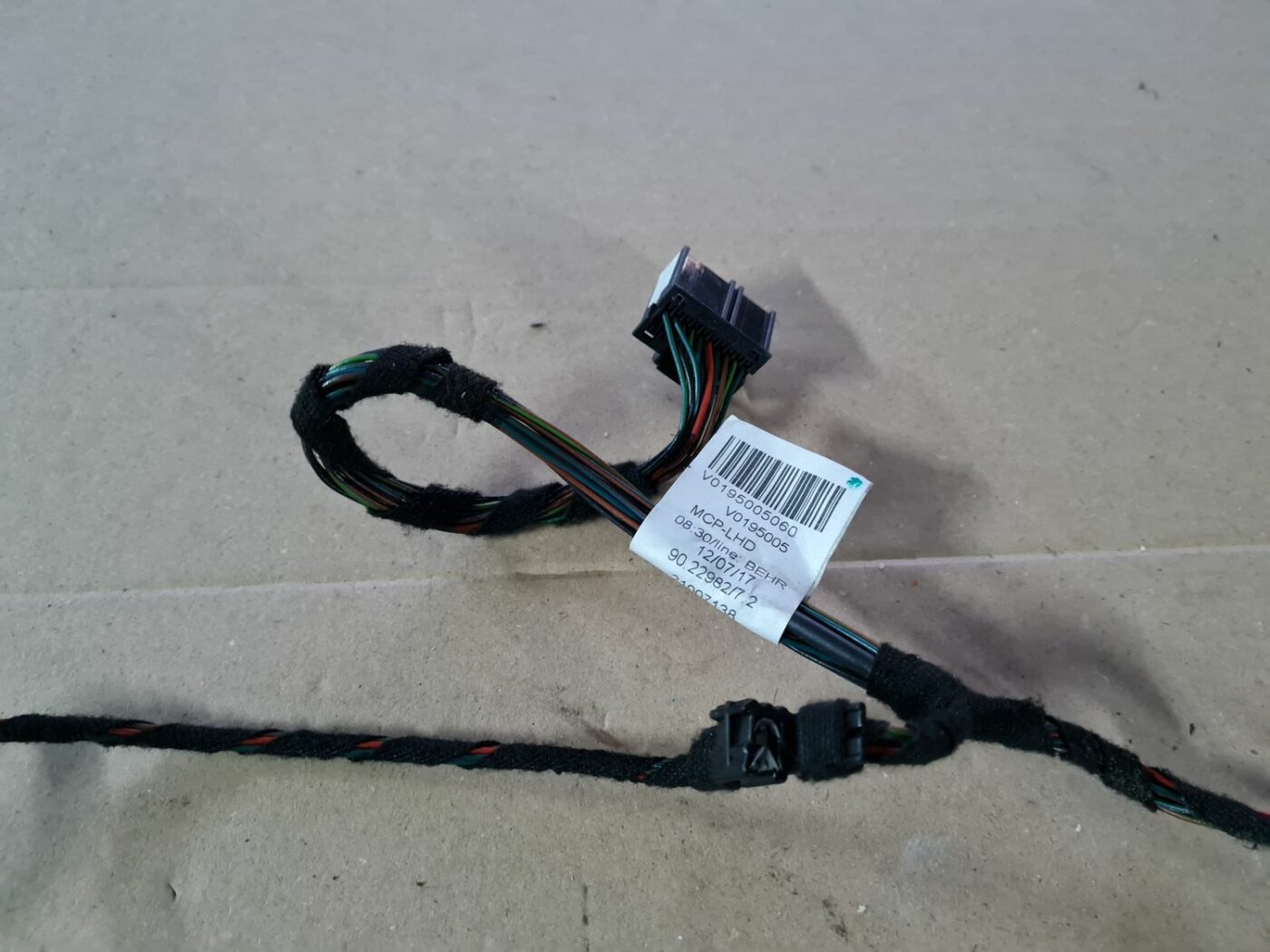 Salona sildītāja vadības elektroinstalācija priekš OPEL ASTRA J 2013 7 Salona sildītāja vadības elektroinstalācija priekš OPEL ASTRA J 2013