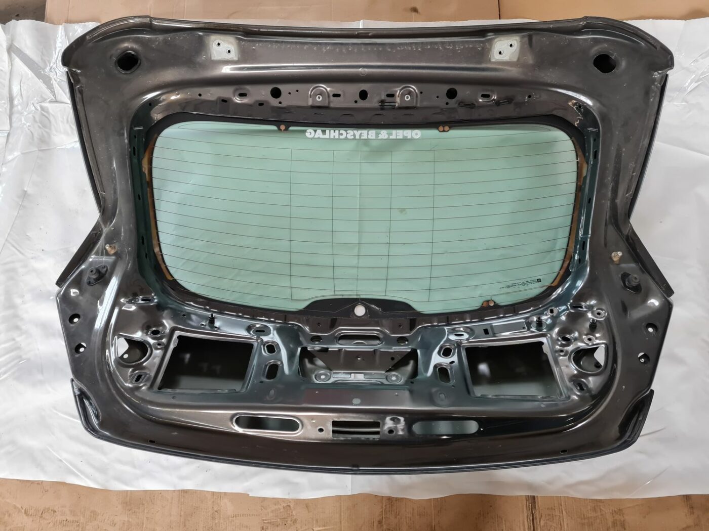 Bagāžnieka vāks priekš OPEL ASTRA J 2013