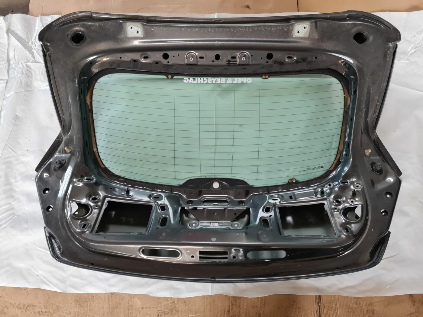 Bagāžnieka vāks priekš OPEL ASTRA J 2013