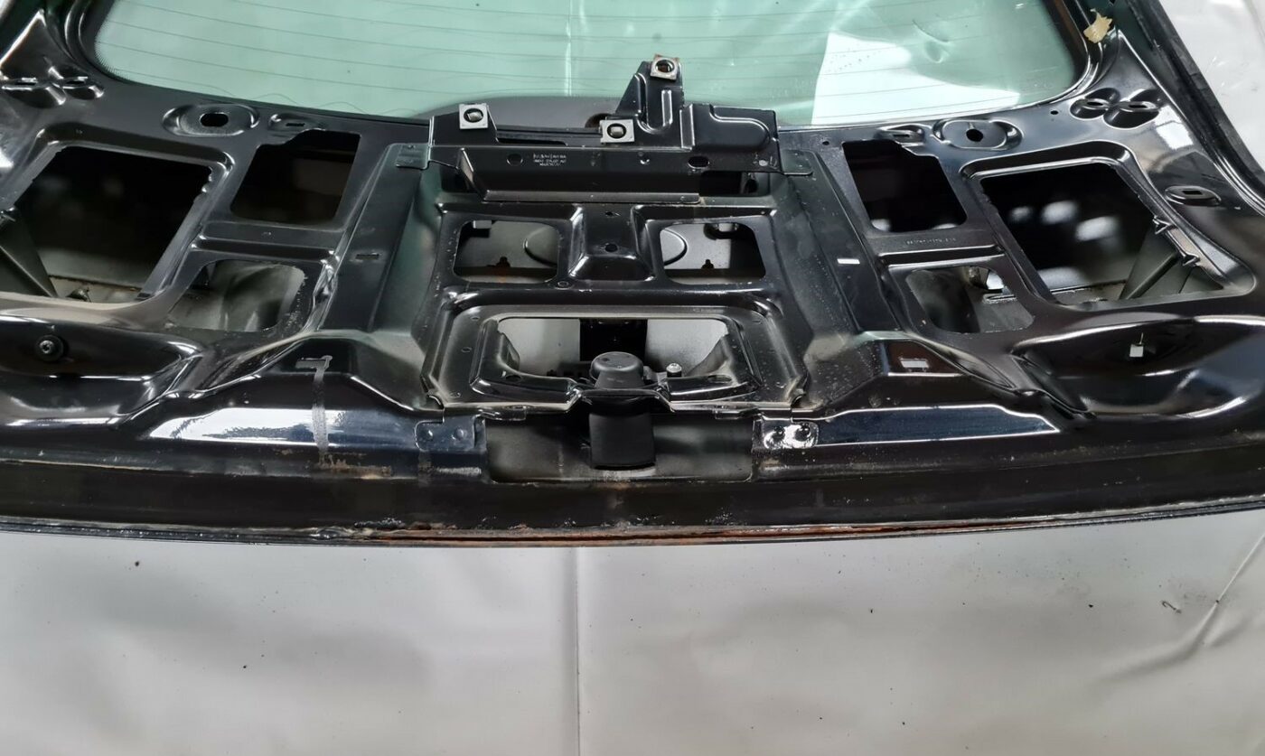 Bagāžnieka vāks priekš FORD FOCUS C-MAX 2004 4 Bagāžnieka vāks priekš FORD FOCUS C-MAX 2004