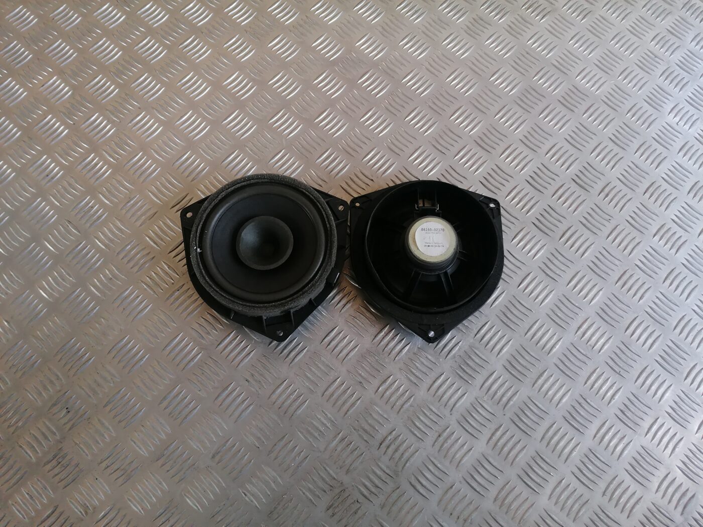 Durvju skaļrunis, apakšā priekš TOYOTA AVENSIS 2007 1 Durvju skaļrunis, apakšā priekš TOYOTA AVENSIS 2007