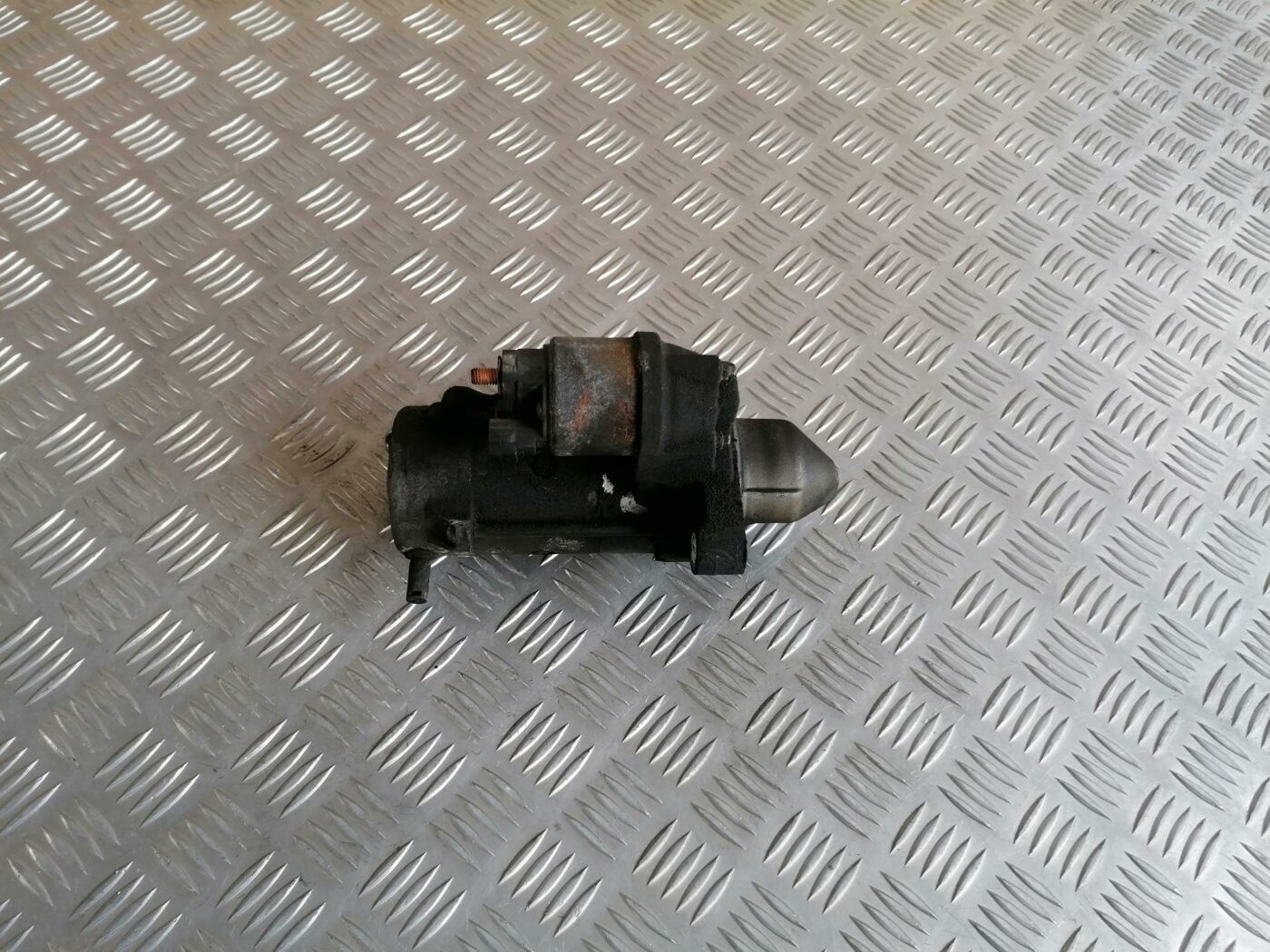 Starteris priekš TOYOTA AVENSIS 2007 1 Starteris priekš TOYOTA AVENSIS 2007