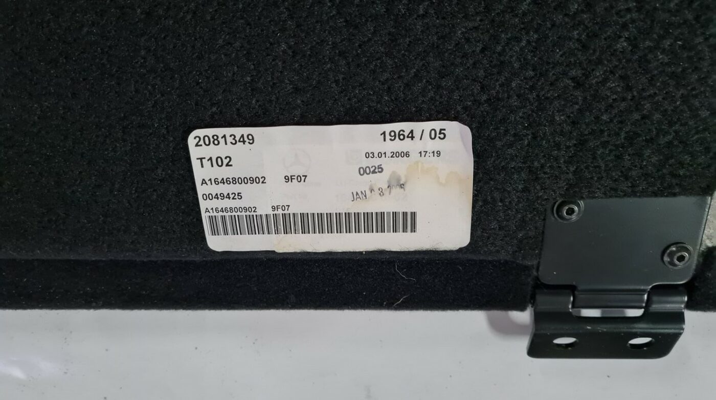 Bagāžnieka grīda priekš MERCEDES BENZ ML320 2006 SILVER