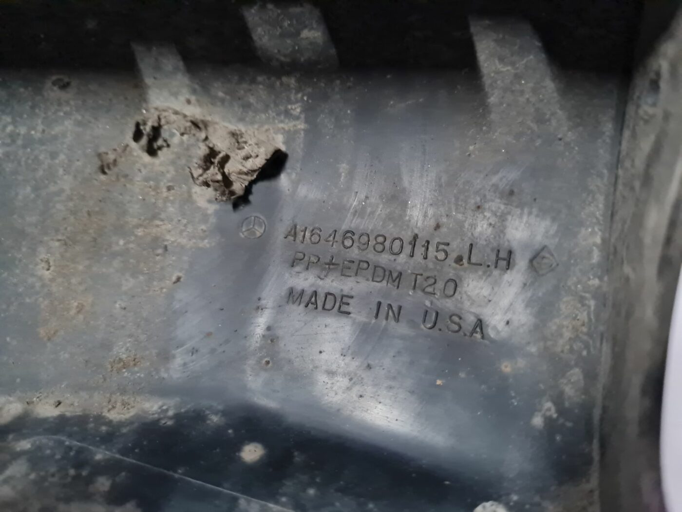 Sliekšņa priekšēja kreisa uzlika (salonā) priekš MERCEDES BENZ ML320 2006 SILVER 3 Sliekšņa priekšēja kreisa uzlika (salonā) priekš MERCEDES BENZ ML320 2006 SILVER