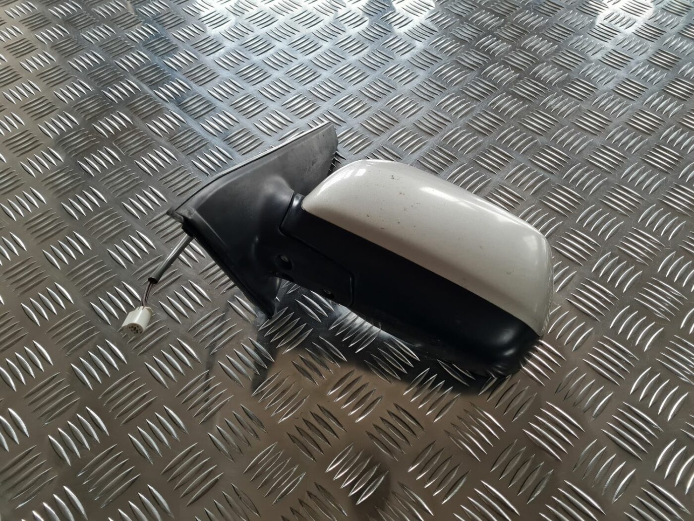 Ārējais spogulis, pa kreisi priekš TOYOTA COROLLA VERSO 2003 1 Ārējais spogulis, pa kreisi priekš TOYOTA COROLLA VERSO 2003