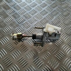 Sajūga galvenais cilindrs priekš TOYOTA COROLLA VERSO 2003