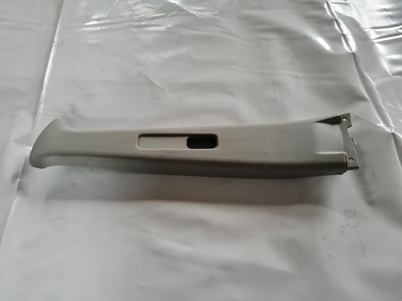 Vidējas salona statnes apdare priekš TOYOTA COROLLA VERSO 2003 1 Vidējas salona statnes apdare priekš TOYOTA COROLLA VERSO 2003