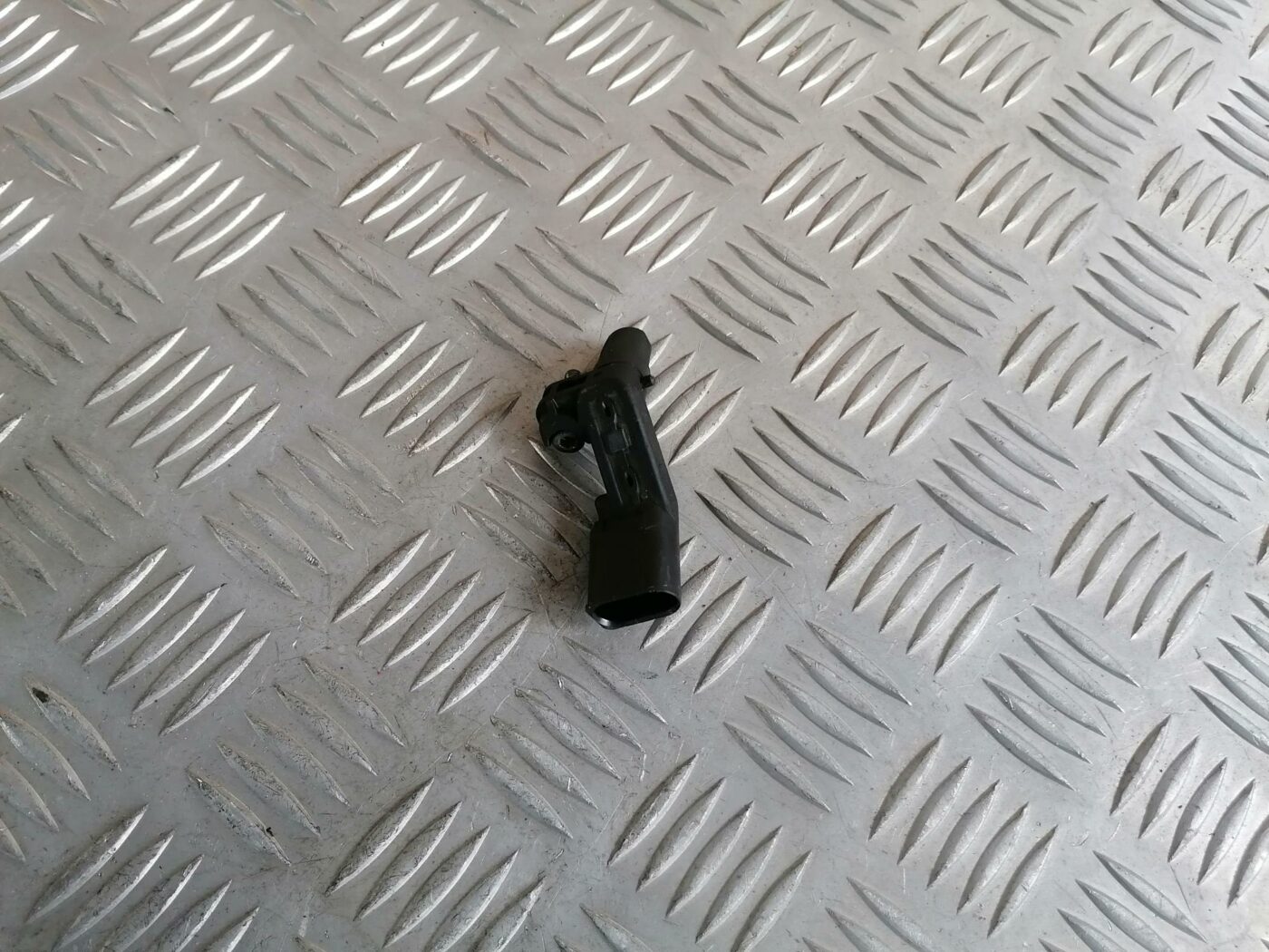 Sadales vārpstas devējs priekš AUDI A4 2008 AVANT 1 Sadales vārpstas devējs priekš AUDI A4 2008 AVANT