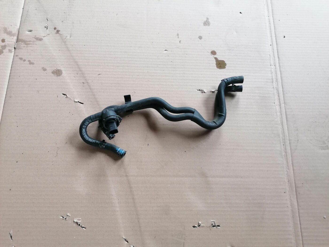 Degvielas caurule priekš AUDI A4 2008 AVANT 1 Degvielas caurule priekš AUDI A4 2008 AVANT