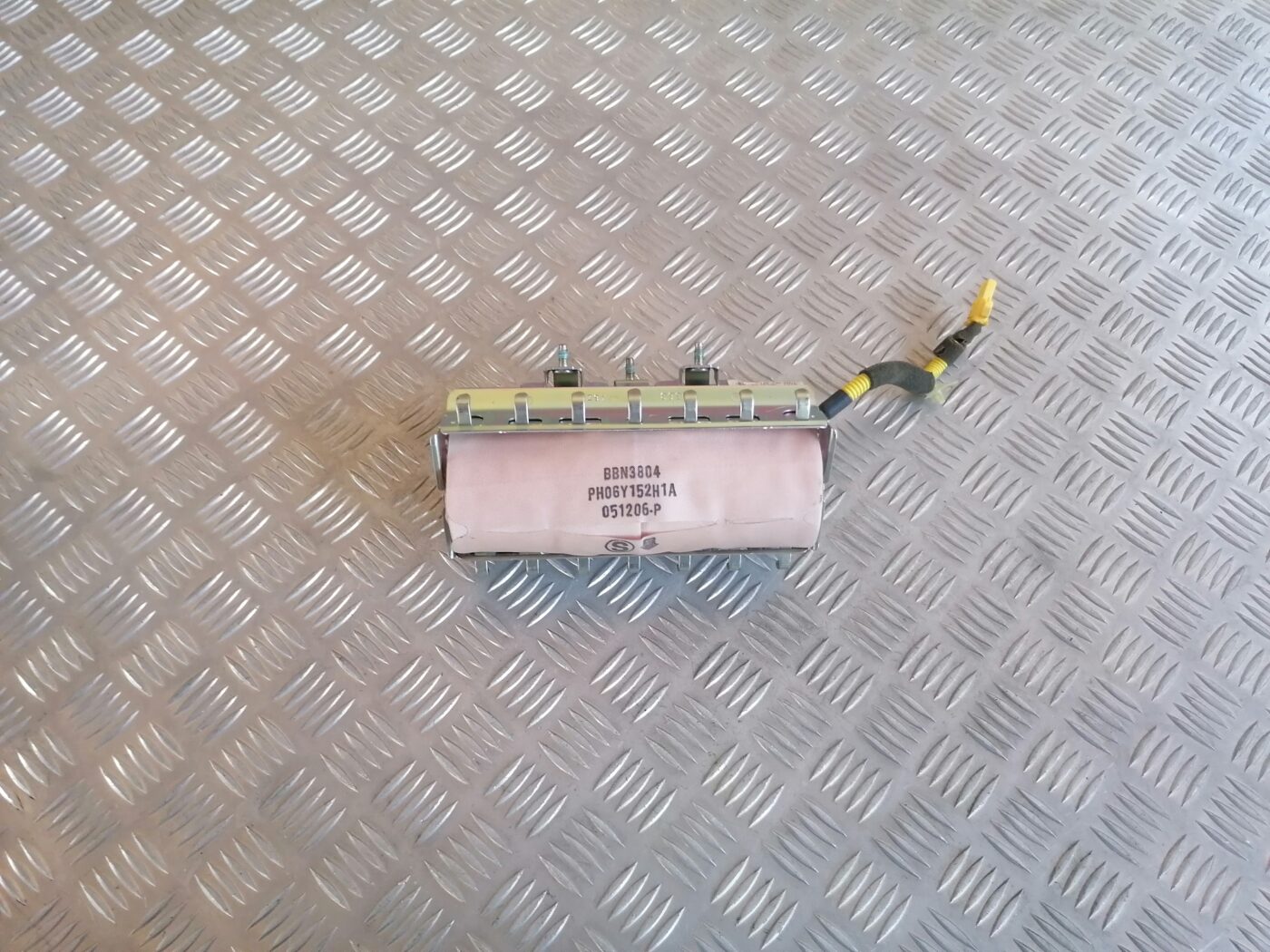 Mērinstrumentu paneļa drošības spilvens priekš HONDA ACCORD 2007 YR562P 1 Mērinstrumentu paneļa drošības spilvens priekš HONDA ACCORD 2007 YR562P