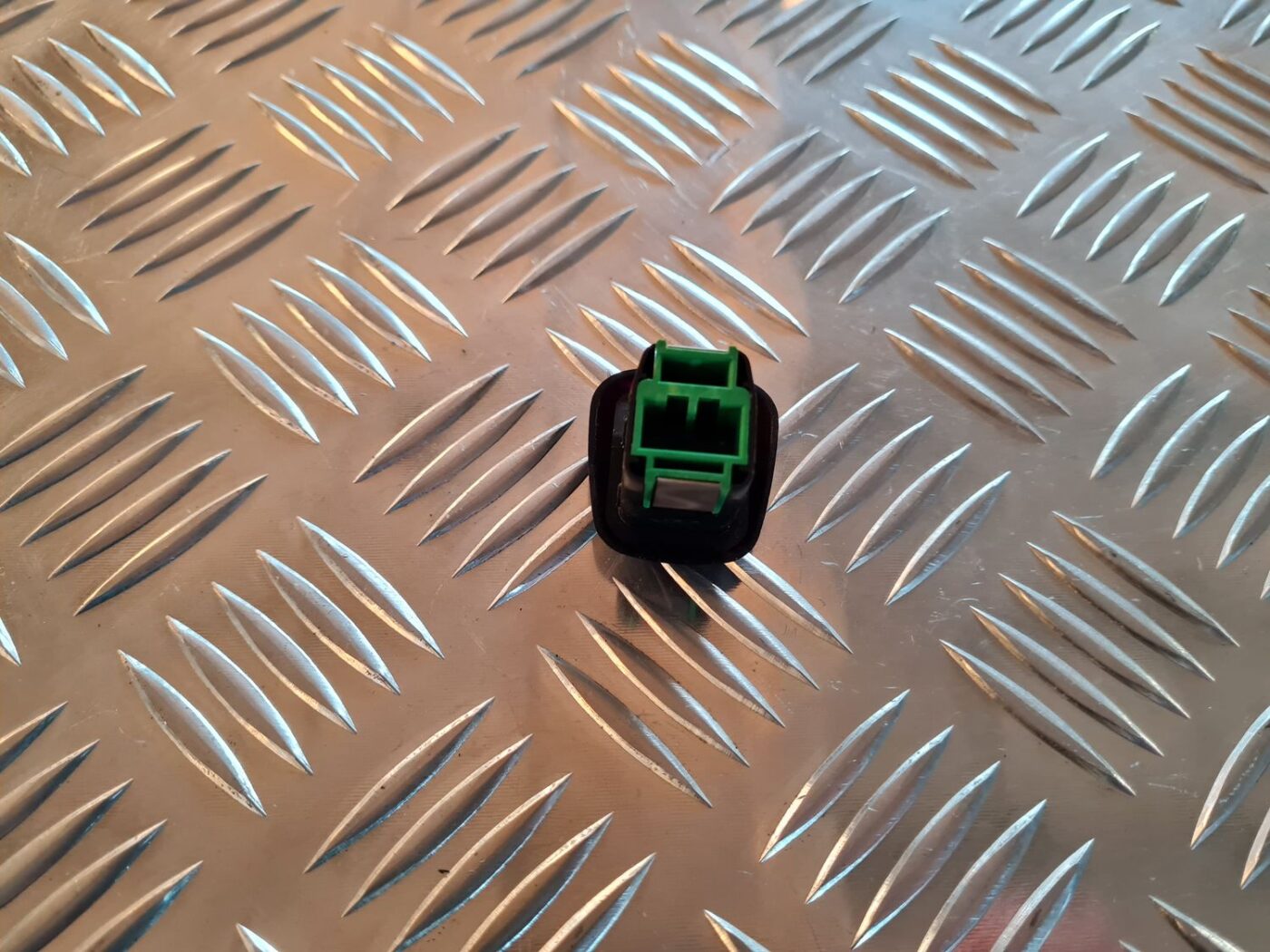 Gaismas sensors priekš VOLVO V70 2002 ASHGOLD 2 Gaismas sensors priekš VOLVO V70 2002 ASHGOLD