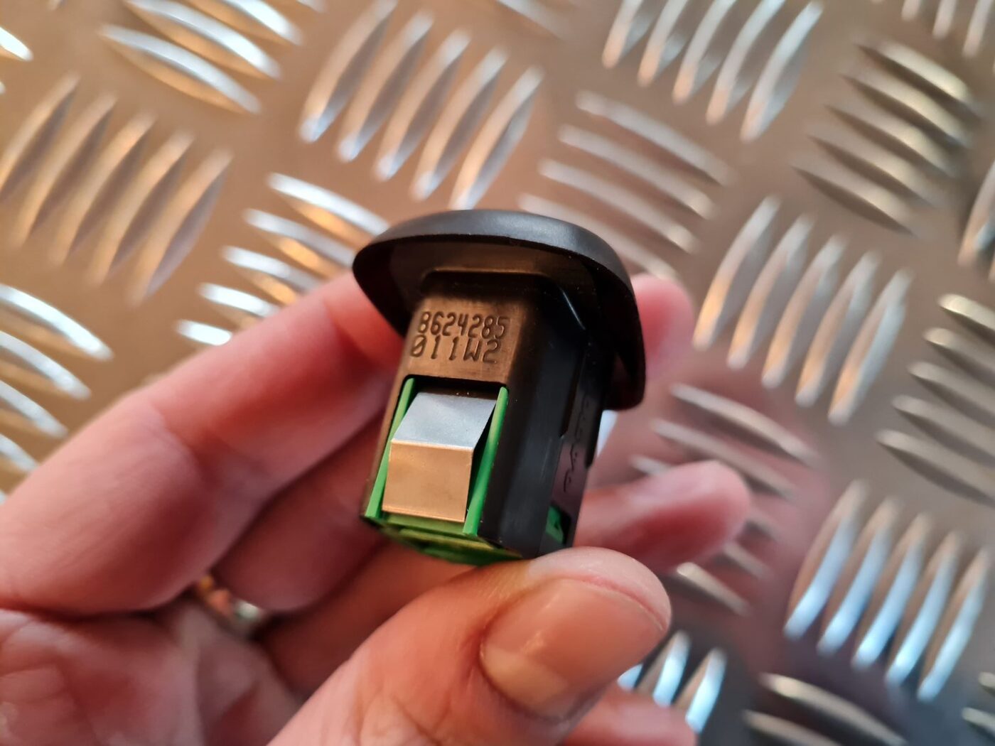 Gaismas sensors priekš VOLVO V70 2002 ASHGOLD 3 Gaismas sensors priekš VOLVO V70 2002 ASHGOLD