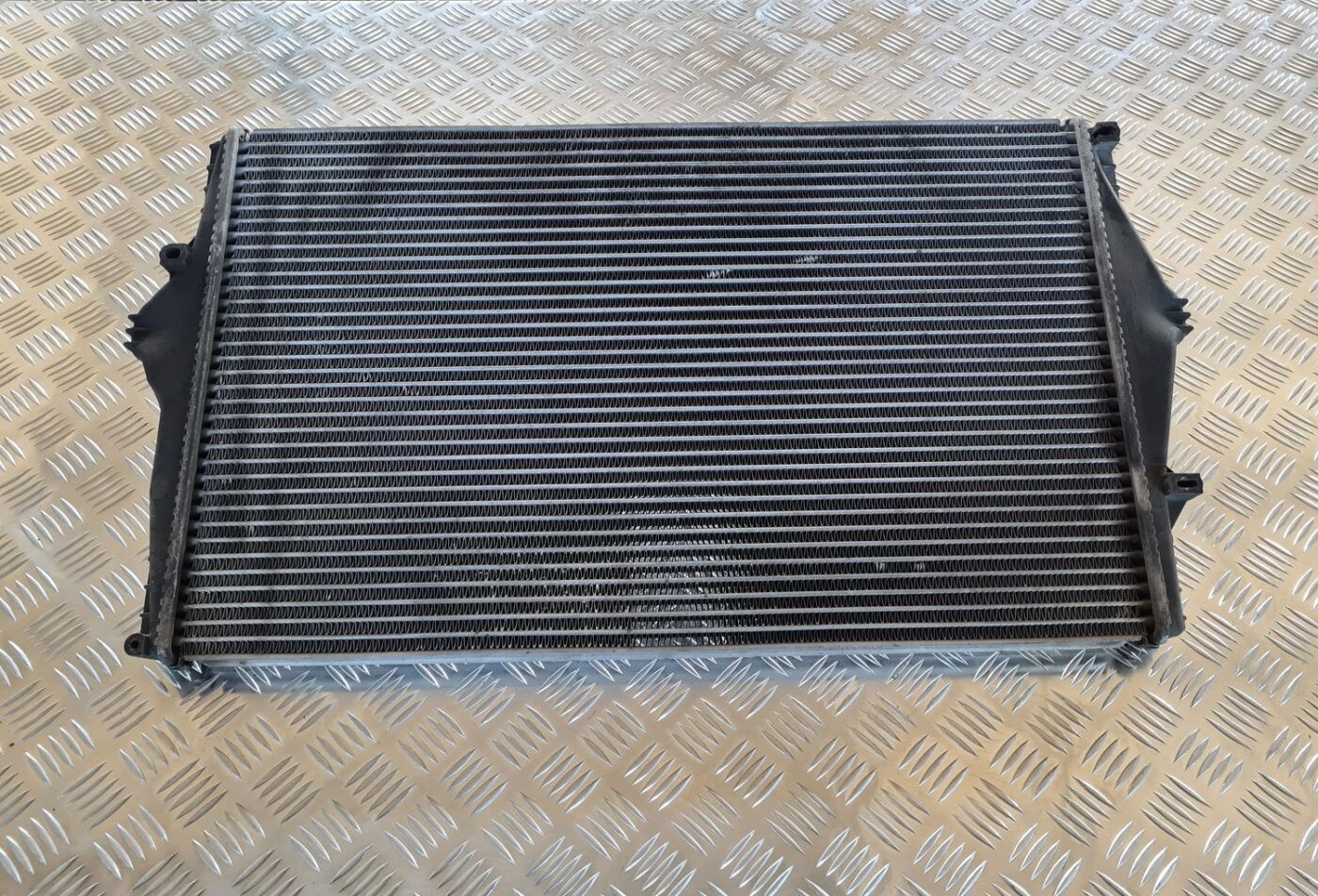 Interkūleris priekš VOLVO V70 2002 ASHGOLD 3 Interkūleris priekš VOLVO V70 2002 ASHGOLD