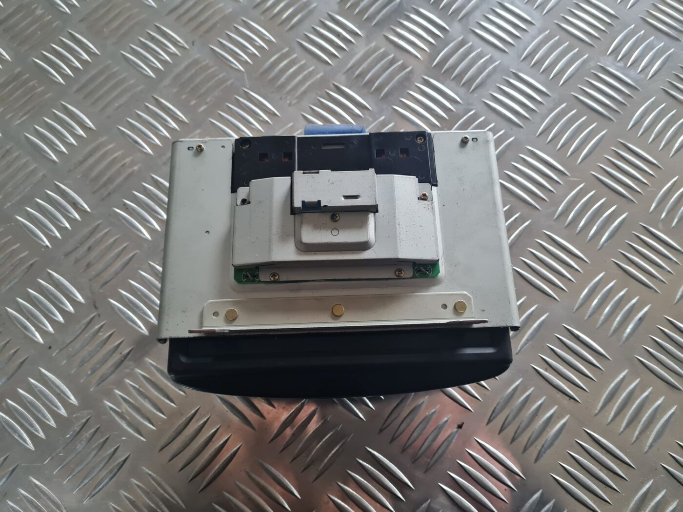 Displejs priekš VOLVO V70 2003 SILVER 2 Displejs priekš VOLVO V70 2003 SILVER