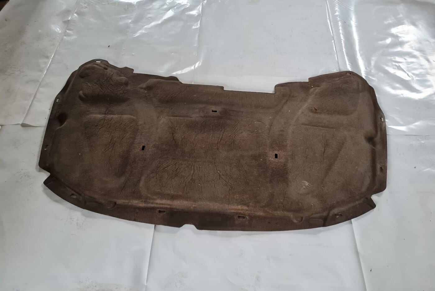 Pārsega trokšņa izolācija priekš VOLVO V70 2003 SILVER 2 Pārsega trokšņa izolācija priekš VOLVO V70 2003 SILVER