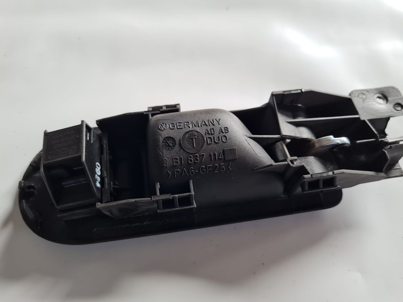 Salona durvju rokturis, priekšējais labais priekš VW PASSAT 2004 UNIVERSAL GREY