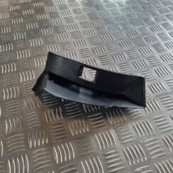 Aizmugures luktura stiprinājums priekš SUBARU LEGACY 2010