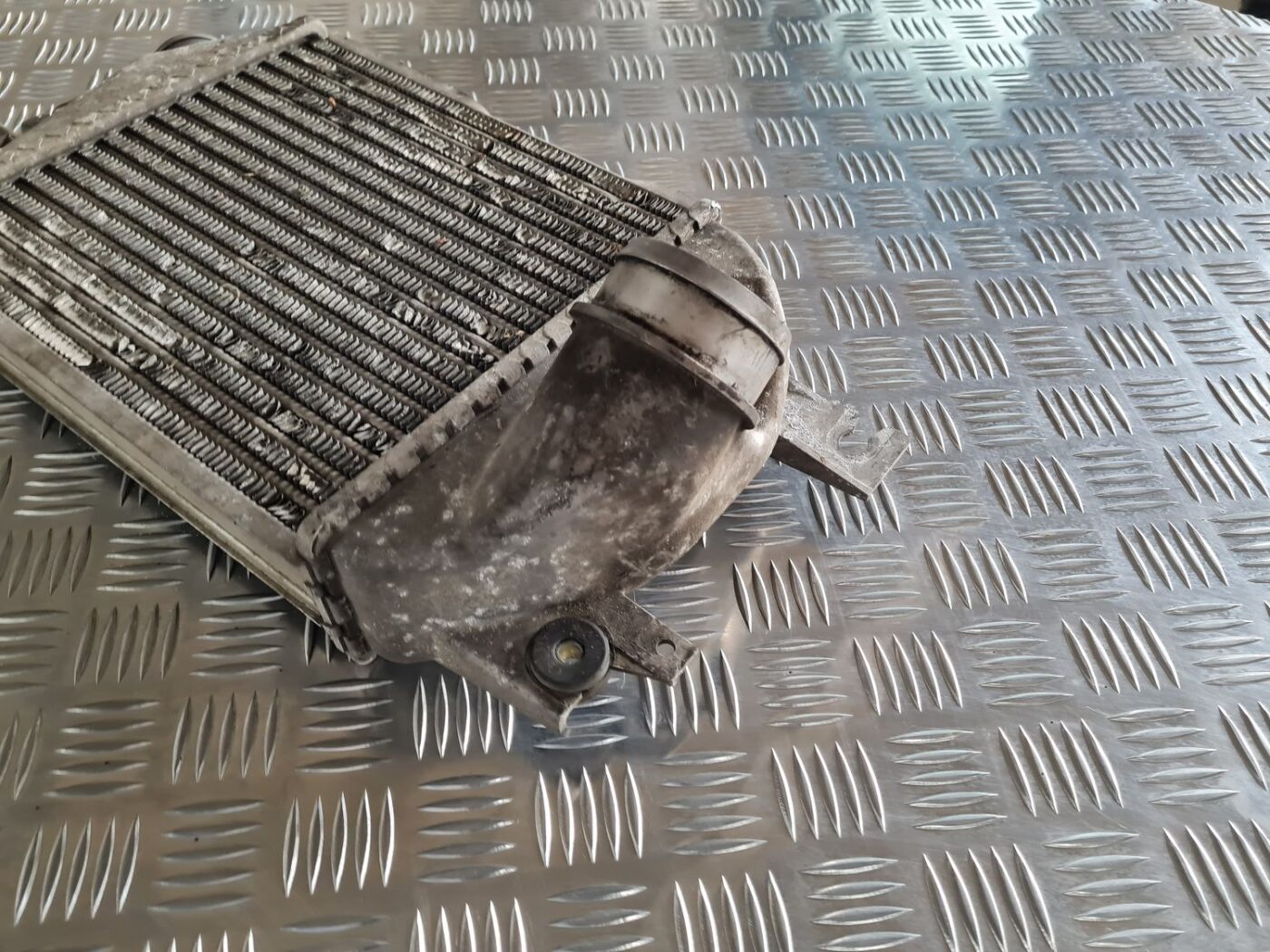 Interkūleris priekš SUBARU LEGACY 2010 5 Interkūleris priekš SUBARU LEGACY 2010