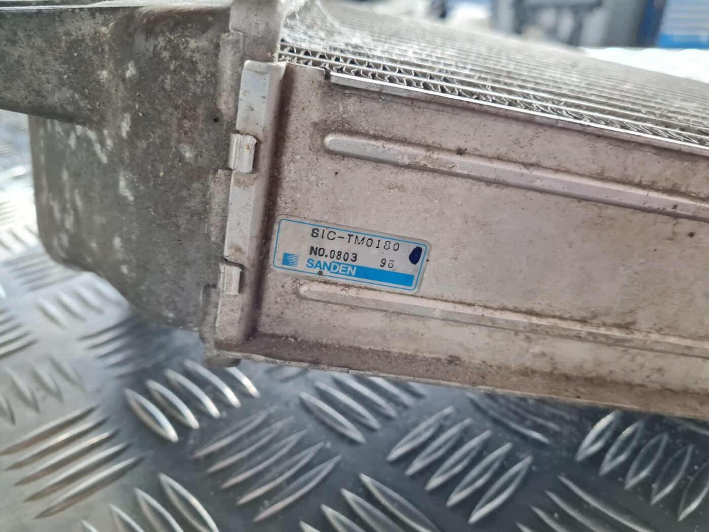 Interkūleris priekš SUBARU LEGACY 2010 3 Interkūleris priekš SUBARU LEGACY 2010