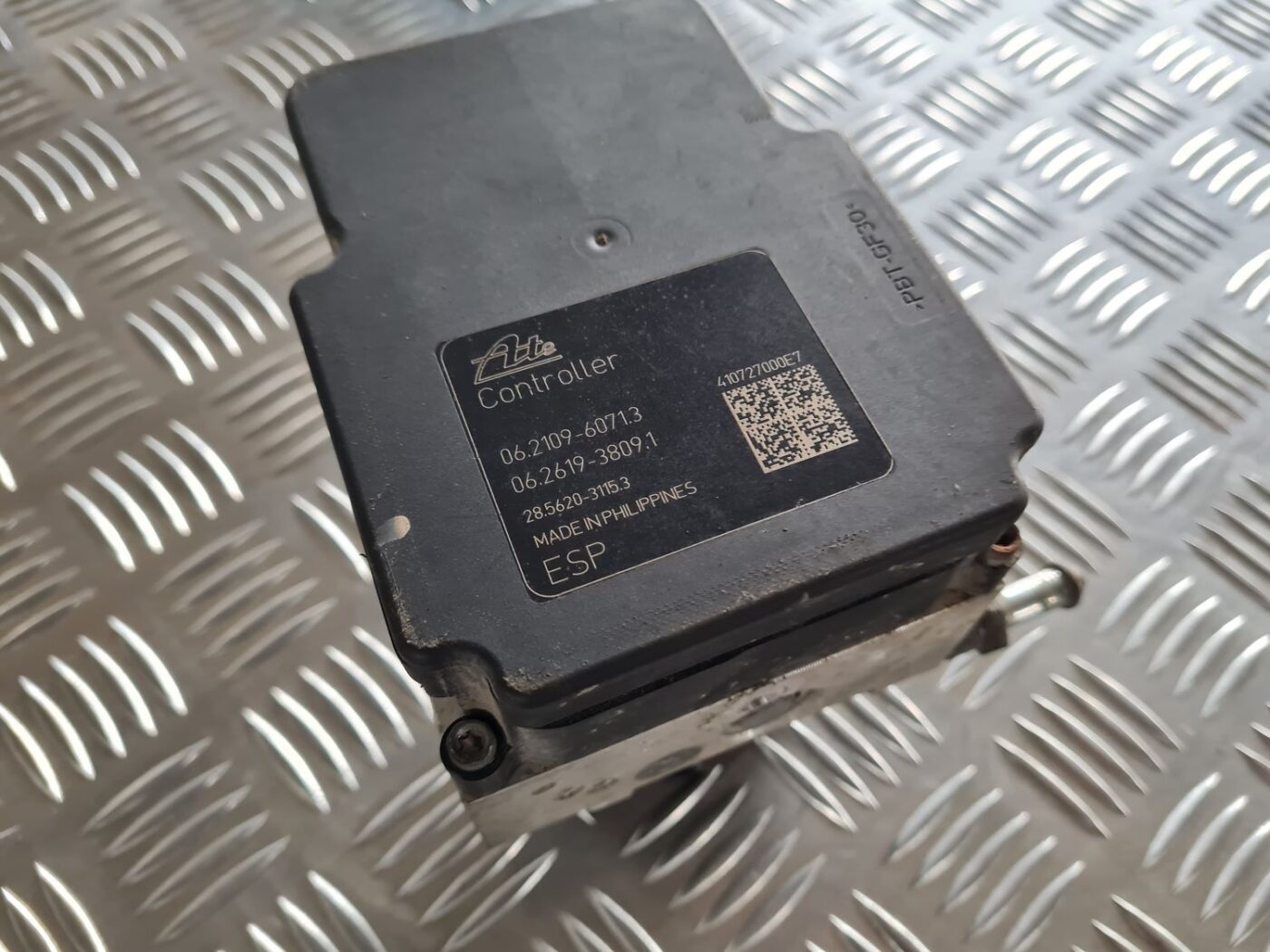 ABS bloks priekš SUBARU LEGACY 2010 3 ABS bloks priekš SUBARU LEGACY 2010