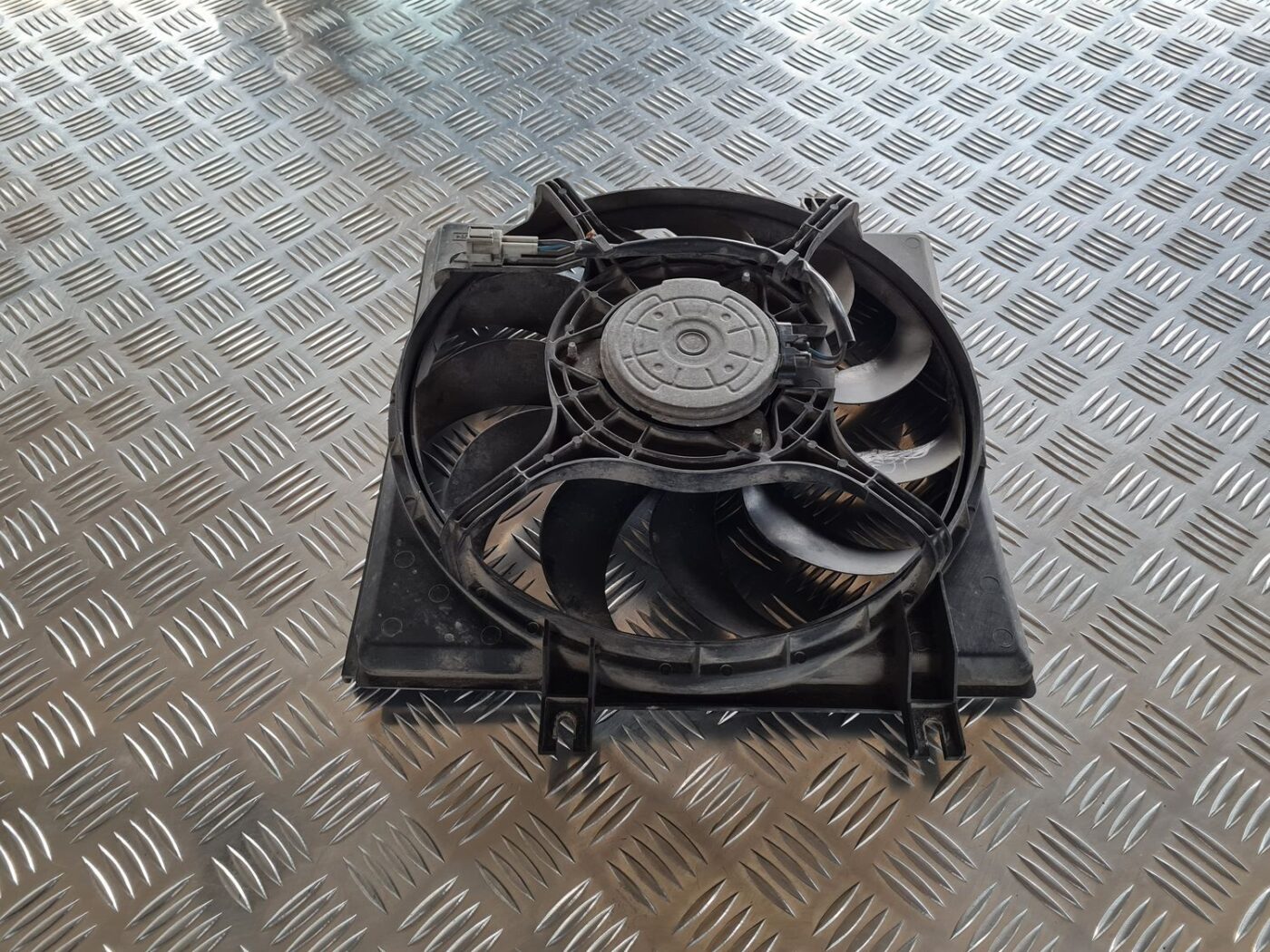 Dzesēšanas radiatora ventilators priekš SUBARU LEGACY 2010 5 Dzesēšanas radiatora ventilators priekš SUBARU LEGACY 2010