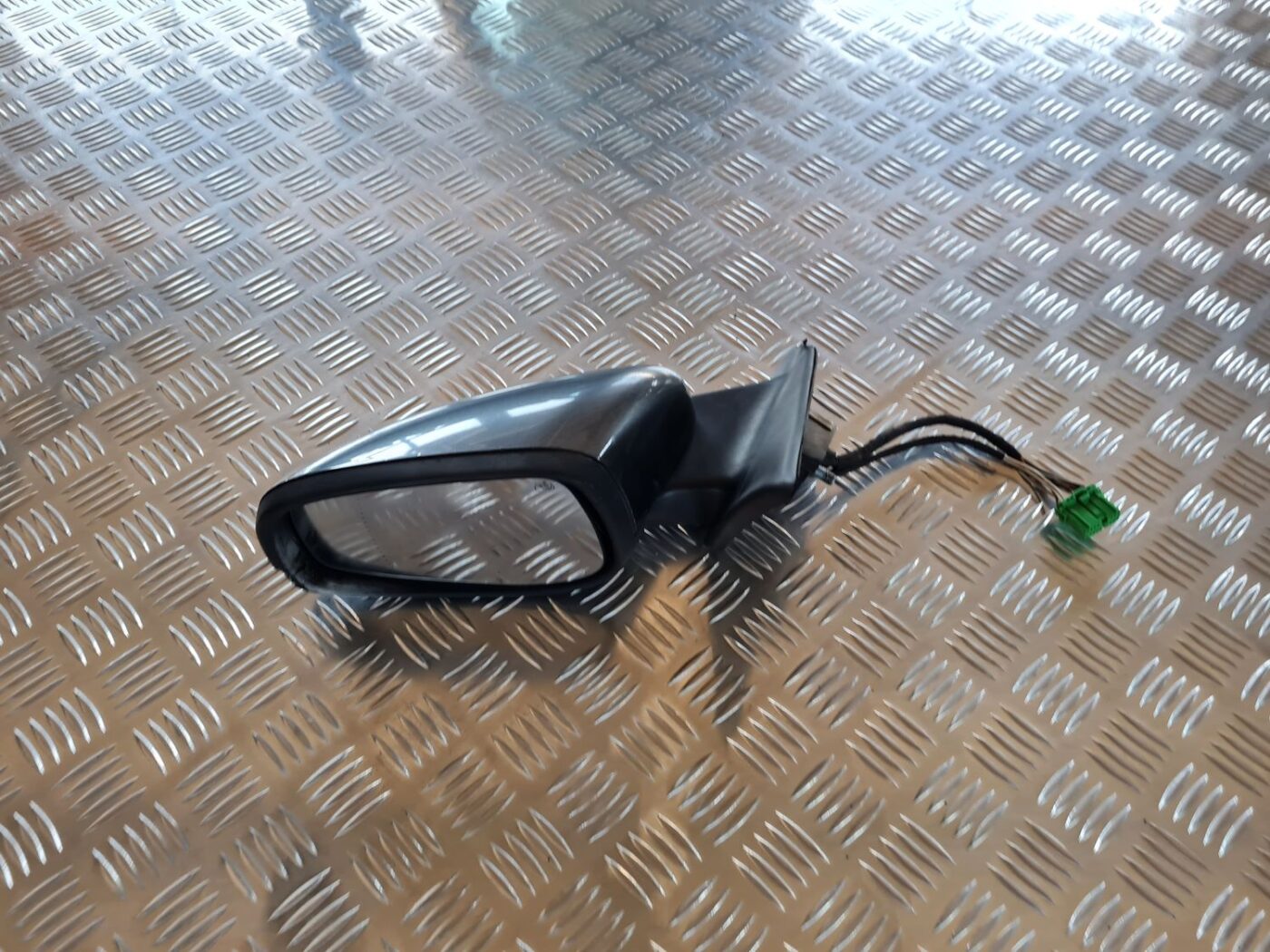 Ārējais spogulis, pa kreisi priekš VOLVO V70 2006 7 Ārējais spogulis, pa kreisi priekš VOLVO V70 2006