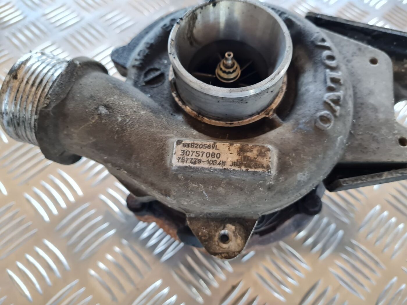 Turbīna priekš VOLVO V70 2006 6 Turbīna priekš VOLVO V70 2006