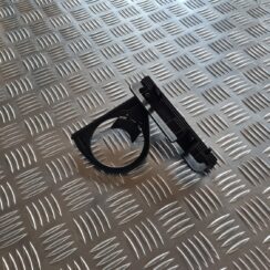 Krūzes turētājs priekš NISSAN X-TRAIL 2002