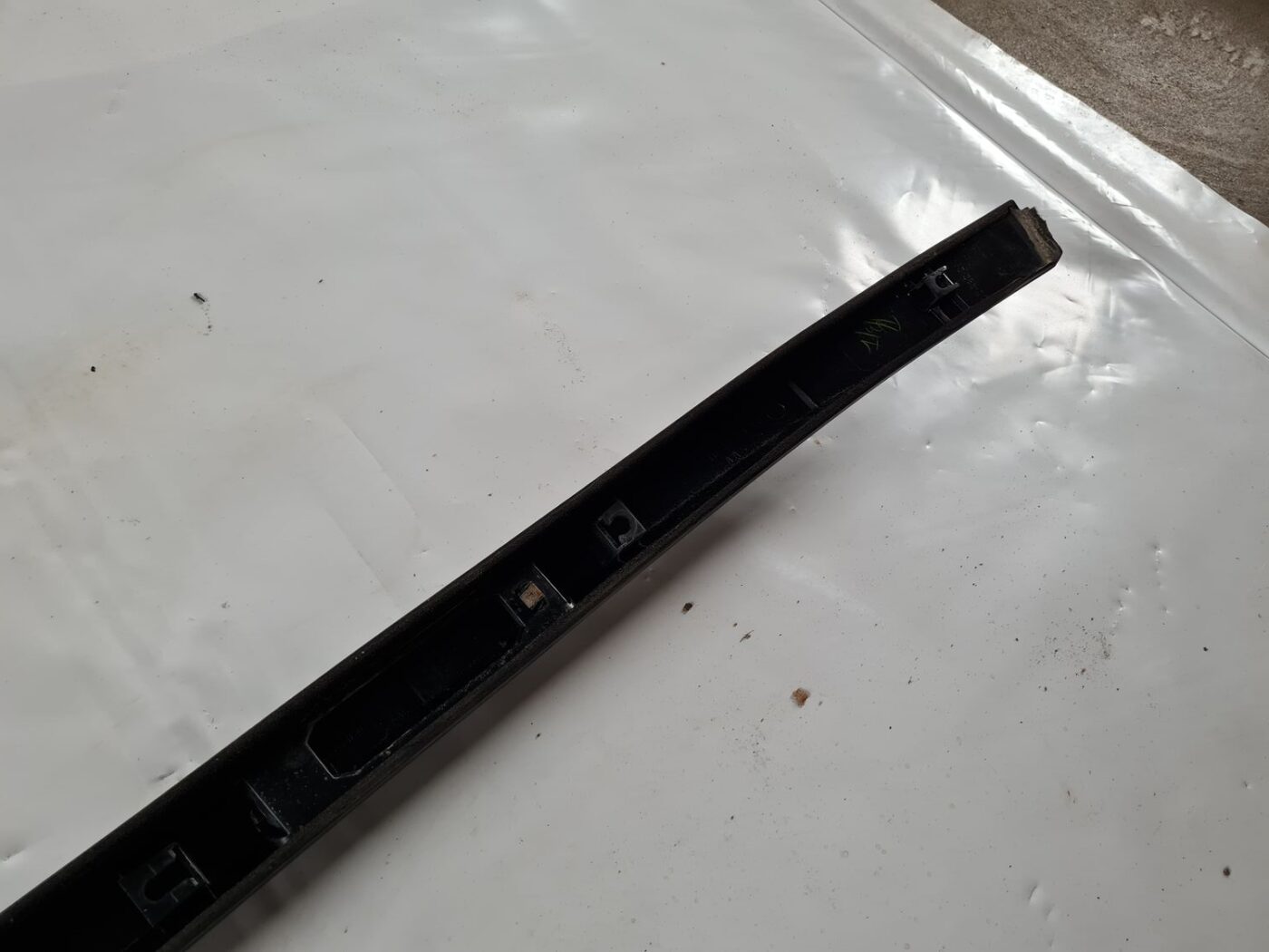 Jumta reliņi priekš NISSAN X-TRAIL 2002 5 Jumta reliņi priekš NISSAN X-TRAIL 2002