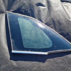 Aizmugurējais kreisais sānu stikls priekš CITROEN PICASSO 2007